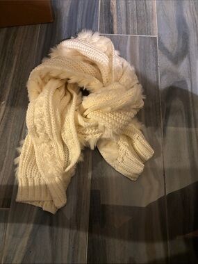 Cozy Cream Knit Scarf